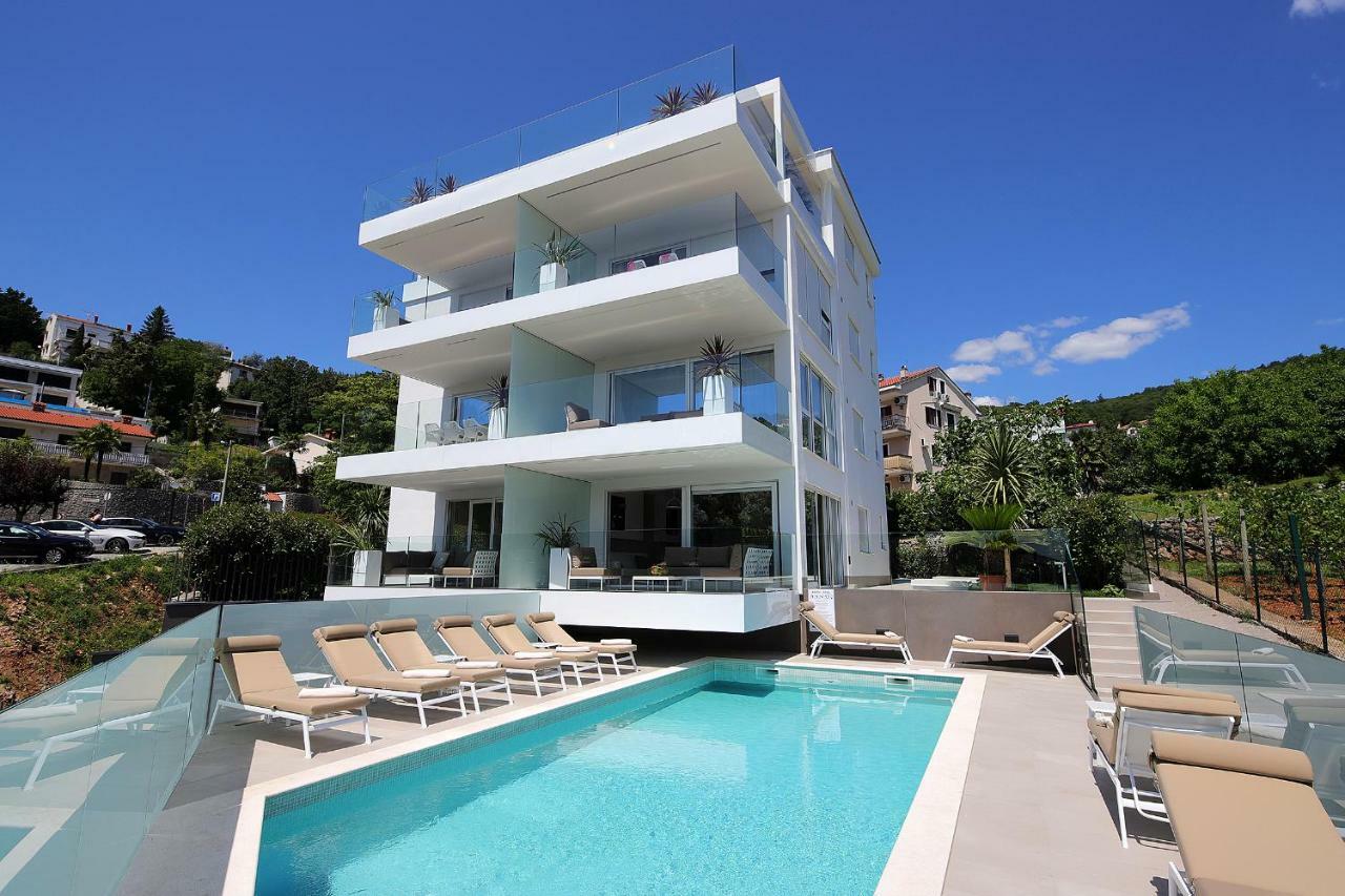 New Apartment With Swimming Pool Near The Beach Ičići Exteriér fotografie